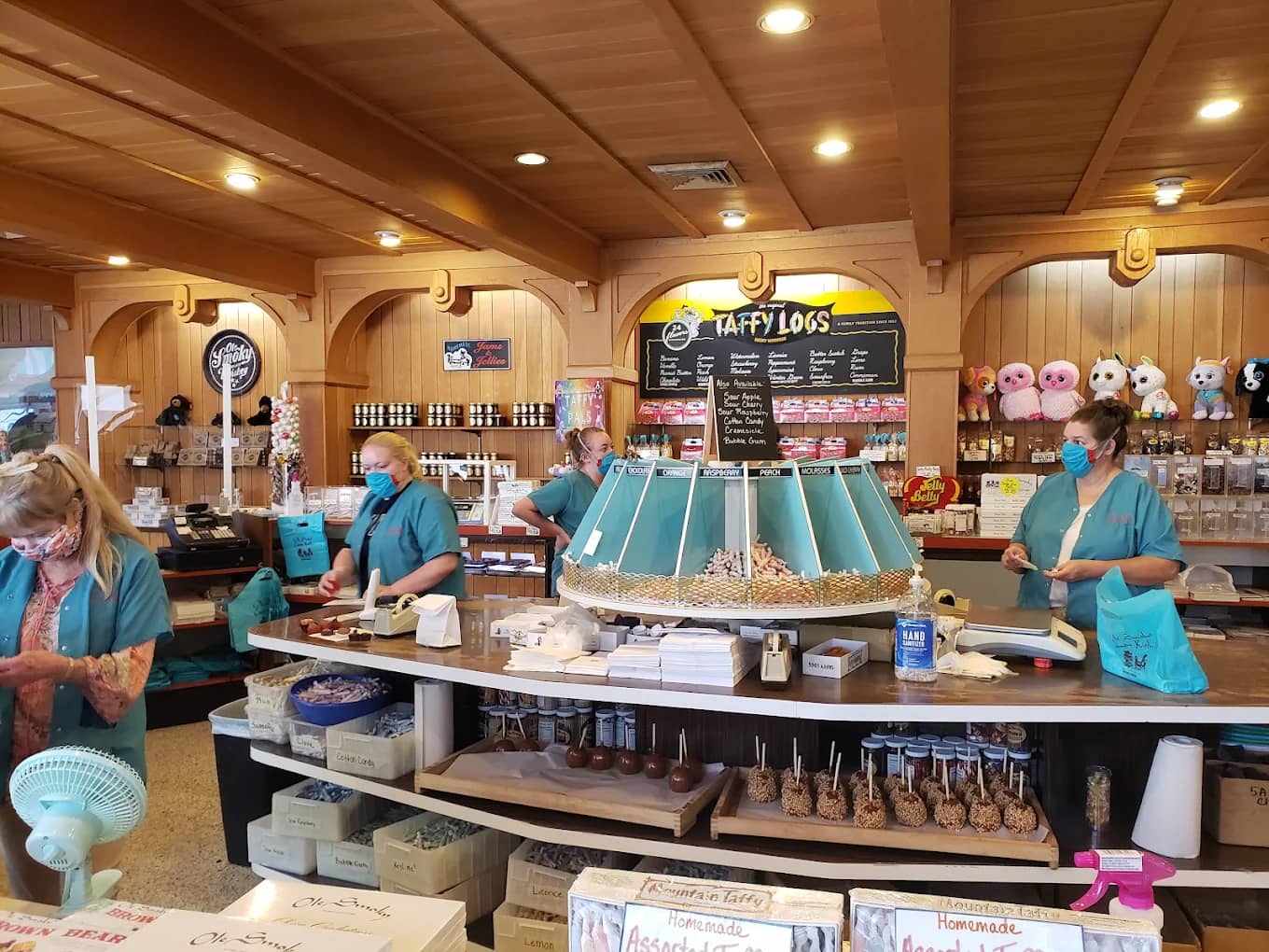 Ole Smoky Candy Kitchen - 744 Parkway, Gatlinburg, TN 37738