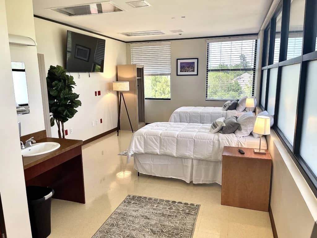 Magnolia City Recovery Center - 1006 Windsor Lakes Blvd #200, Conroe, TX 77384
