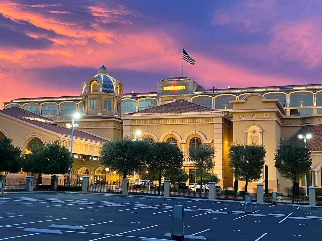 Suncoast Hotel and Casino - 9090 Alta Dr, Las Vegas, NV 89145